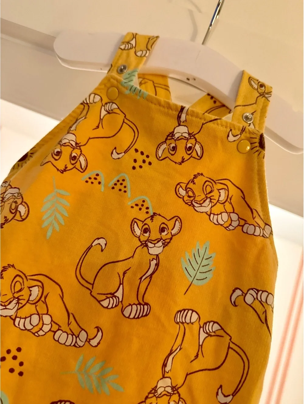 Disney Lion king Simba Romper Sz 6-9 Months EUC